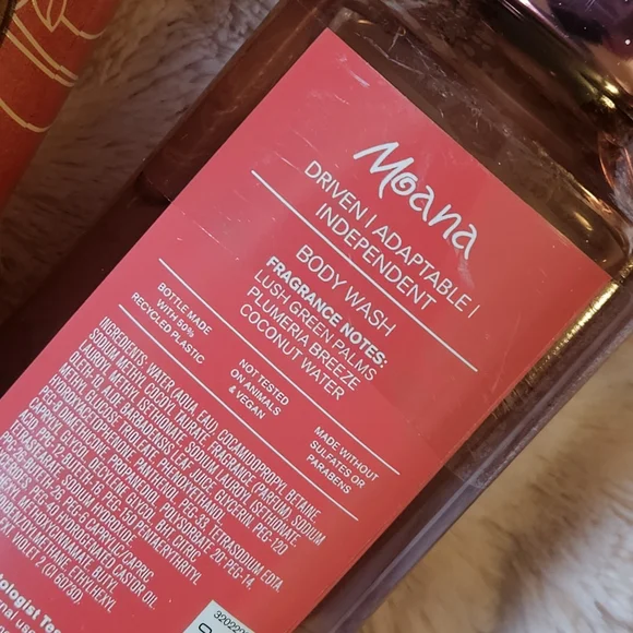 Bath & Body Works Moana Set - Picture 2 of 2